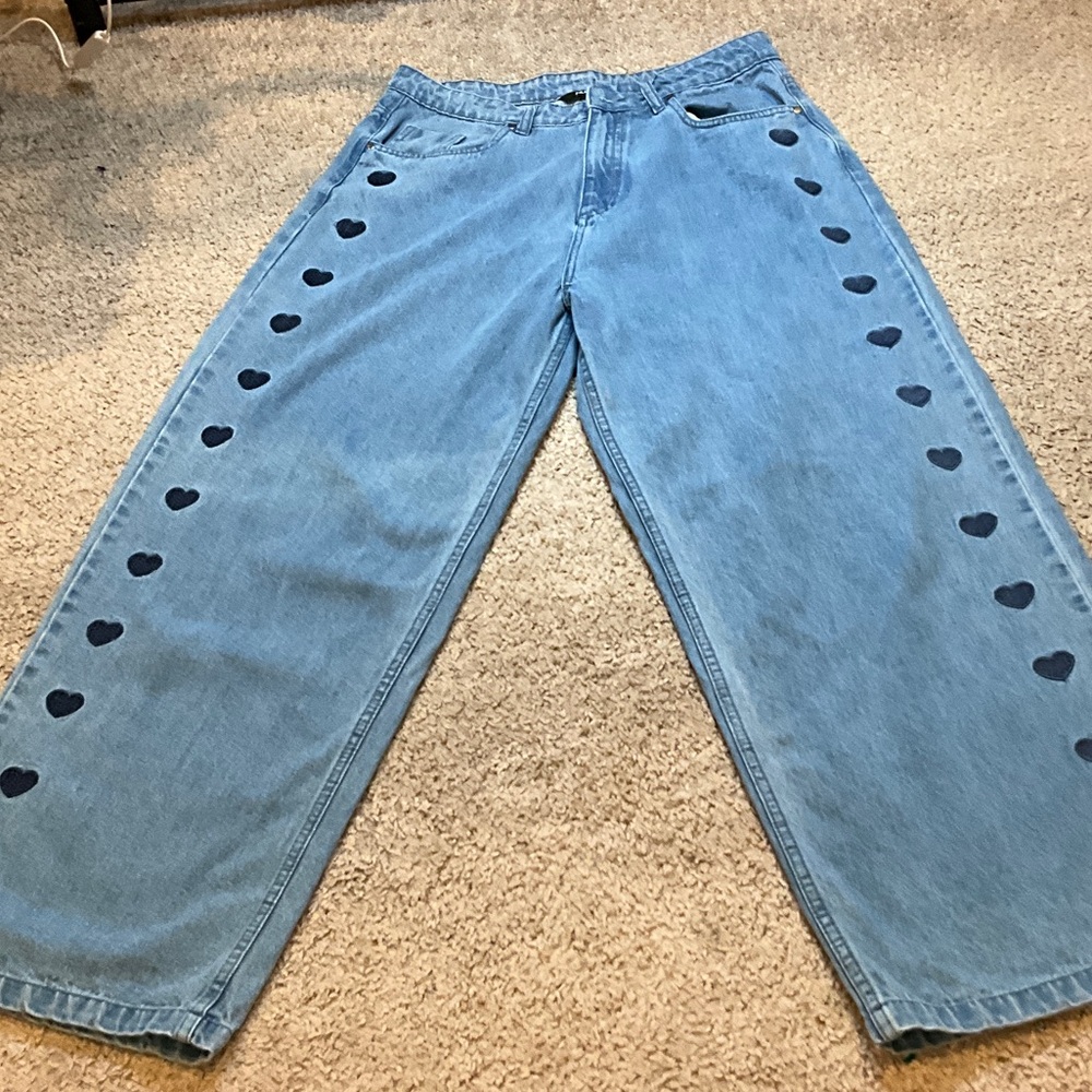 Women's Blue Heart-Embellished Straight Leg Jeans
